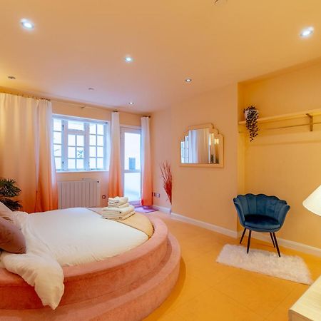 The Courtyard Suite By Margate Suites ภายนอก รูปภาพ