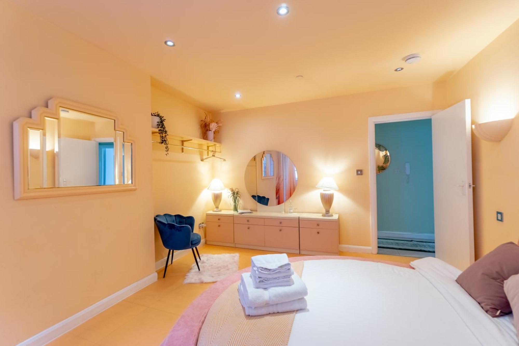 The Courtyard Suite By Margate Suites ภายนอก รูปภาพ